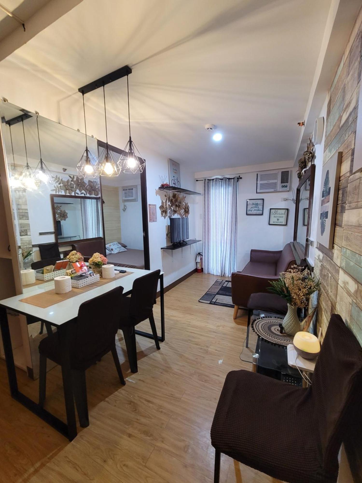 Arezzo Davao Near Sm Lanang & Airport Apartman Szoba fotó